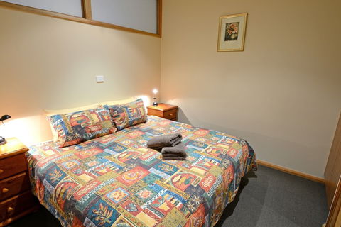 Falls Creek Country Club - VIC Tourism 0