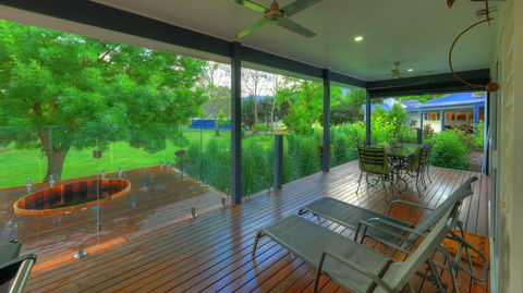 G.g's By The River - VIC Tourism 4