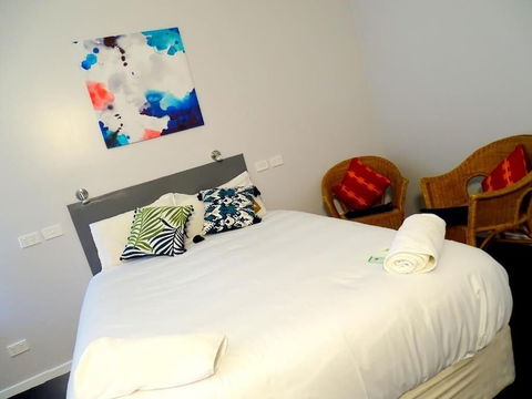Mercury Motor Inn - VIC Tourism 4
