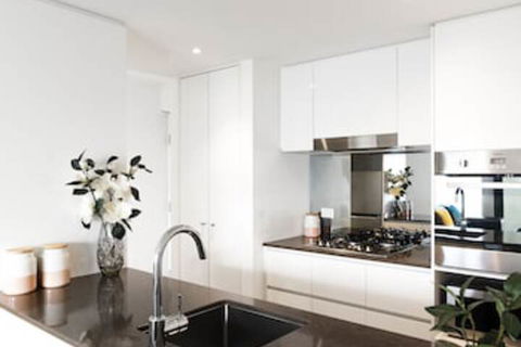 RNR Serviced Apartments North Melbourne - VIC Tourism 0