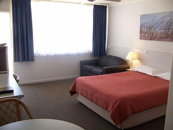 Beach Motel Woolgoolga - VIC Tourism 2