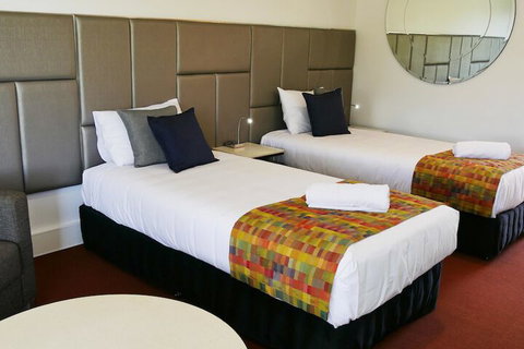 Country Capital Motel - VIC Tourism 5