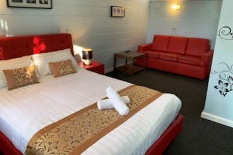 Gazebo Motor Inn - VIC Tourism 0