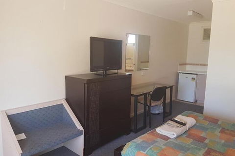 Carnarvon Gateway Motel - VIC Tourism 6