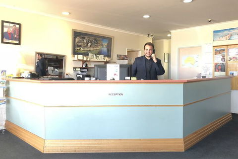 Carnarvon Gateway Motel - VIC Tourism 5