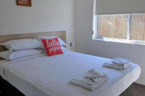 Brisbane Valley Tavern - VIC Tourism 4