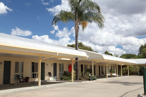The Jolly Swagman Motor Inn - VIC Tourism 5