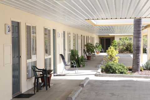 The Jolly Swagman Motor Inn - VIC Tourism 3