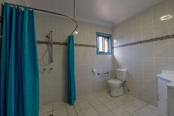 CBD Accommodation Tamworth - VIC Tourism 1