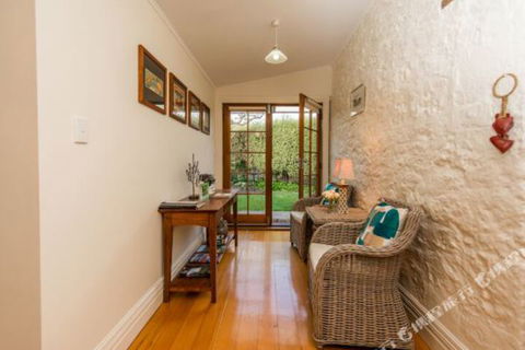 Georgies Cottage - VIC Tourism 7