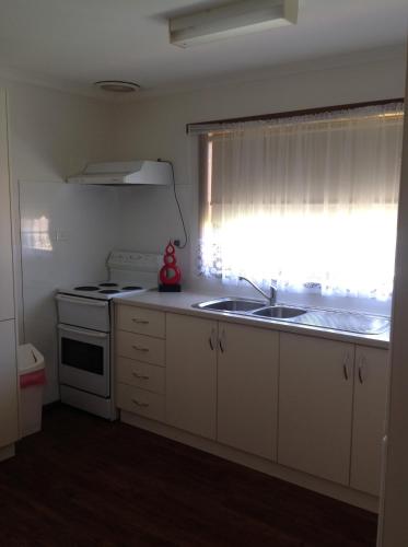 7 Melbourne Street - VIC Tourism 2