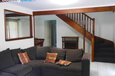 Wyndham Lodge - VIC Tourism 5