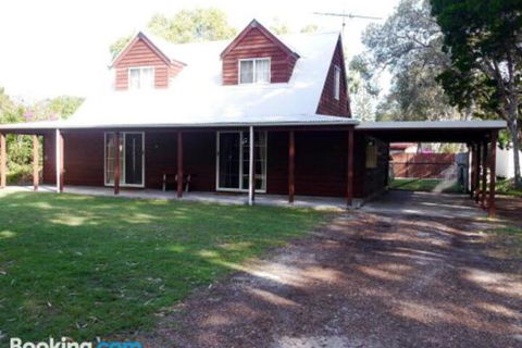 Wyndham Lodge - VIC Tourism 0