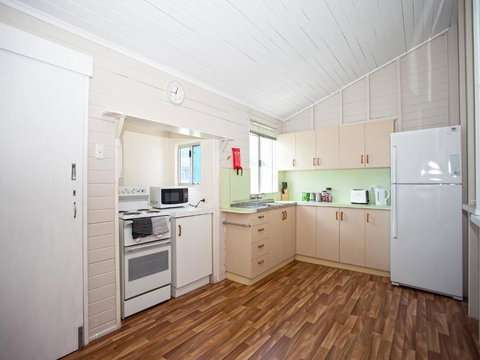 CBD Holiday Home - VIC Tourism 4