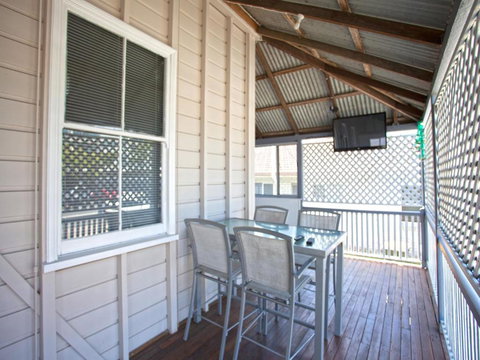 CBD Holiday Home - VIC Tourism 3