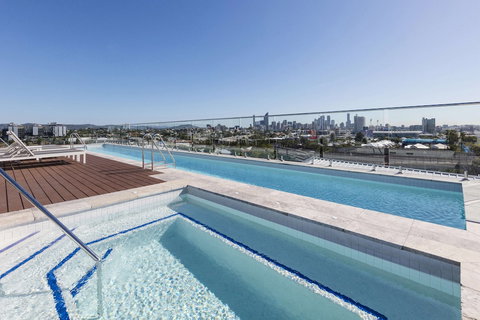 Oaks Brisbane Woolloongabba Suites - VIC Tourism 5