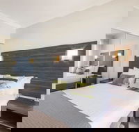 Dolphin Quay Apartments - VIC Tourism
