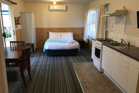 Swan Reach Holiday Park - VIC Tourism 5