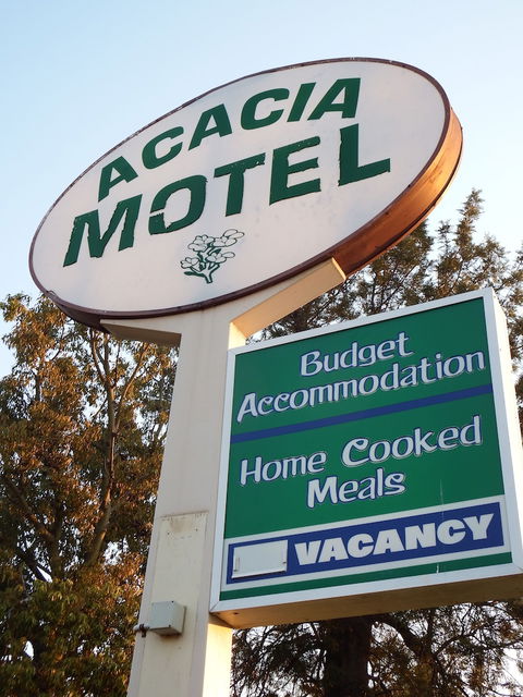 Acacia Motel - VIC Tourism 1