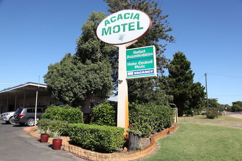 Acacia Motel - VIC Tourism 3