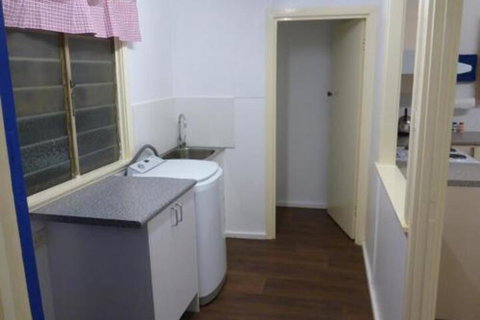 Holiday House Clermont - VIC Tourism 3