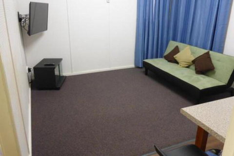 Holiday House Clermont - VIC Tourism 2