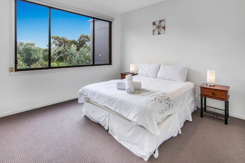 Beachside Vista - VIC Tourism 7