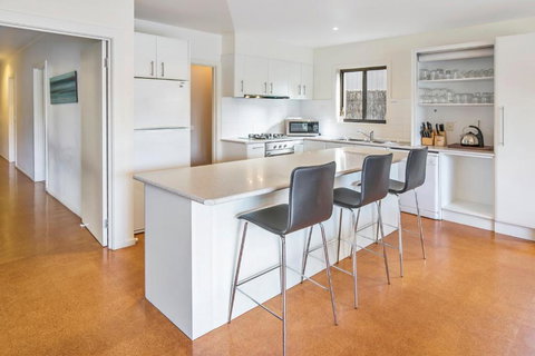 Beachside Vista - VIC Tourism 5