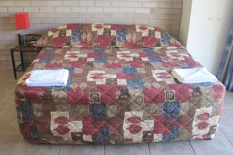 Tailwaggers Rainforest Retreat - VIC Tourism 3