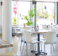 Mermaid Beach Tavern - VIC Tourism