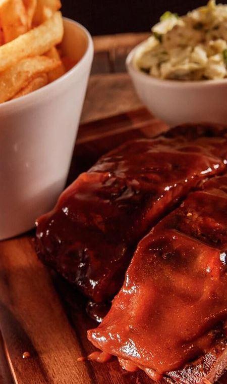 Moreton Bay Boat Club Restaurant - VIC Tourism 4