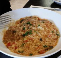 2 Stranieri - VIC Tourism