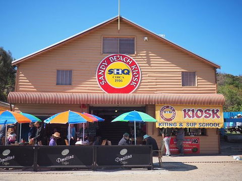 Sandy Beach Hq - VIC Tourism 0