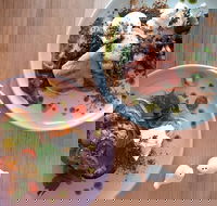 Two Boys One Beagle And A Coffee Shop - VIC Tourism