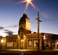 Central Hotel Bistro - VIC Tourism
