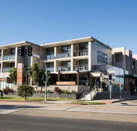 Narrabeen Sands Hotel - VIC Tourism