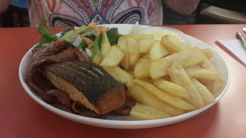 Blue Cattle Dog Restaurant - VIC Tourism 0