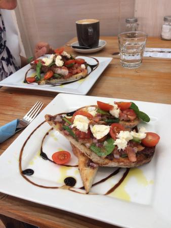 1851 Espresso - VIC Tourism 0