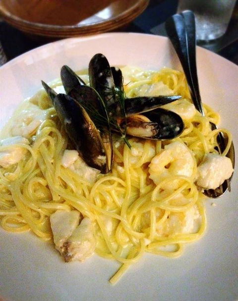 Barnacle Bill's Seafood Inn - VIC Tourism 6