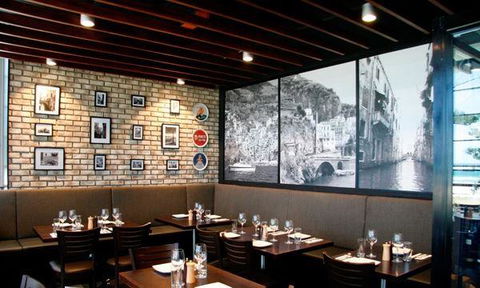 Luxe Bondi Bar - VIC Tourism 5