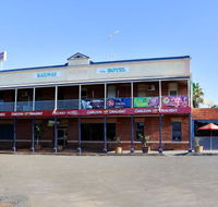 The Railway Hotel - VIC Tourism