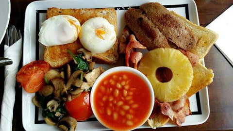 Crowded House Cafe Scone - VIC Tourism 0