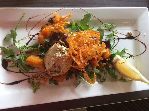 Star Hotel Bistro - VIC Tourism 0