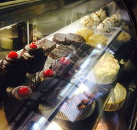 Blue Box Cafe'  Pattisserie - VIC Tourism