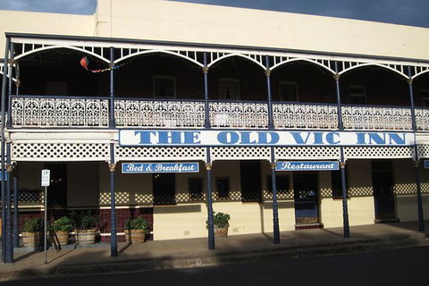 The Old Vic Inn Canowindra - VIC Tourism 0