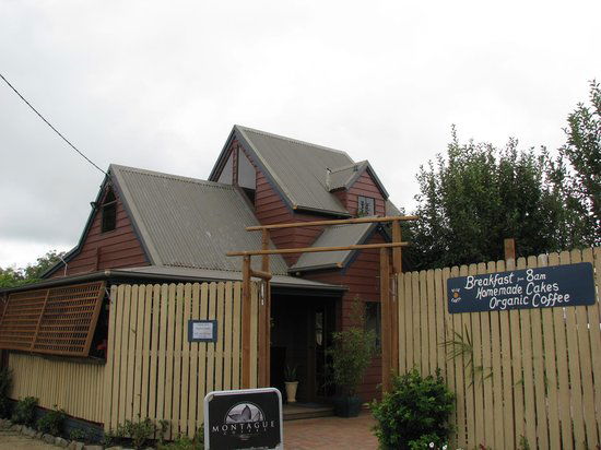 Nerrigundah NSW VIC Tourism