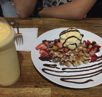 Clyde Treats Petite Yum - VIC Tourism