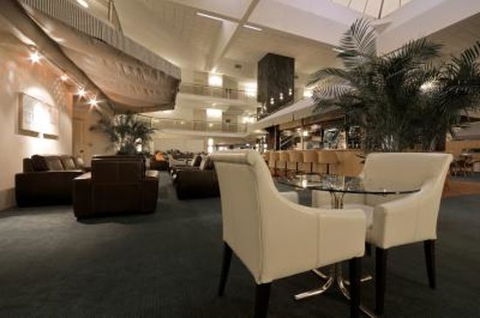 Diplomat Bar & Grill - VIC Tourism 0