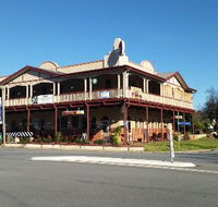The Royal Hotel - VIC Tourism