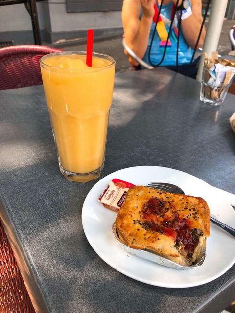 Elwood Patisserie And Bakery - VIC Tourism 0